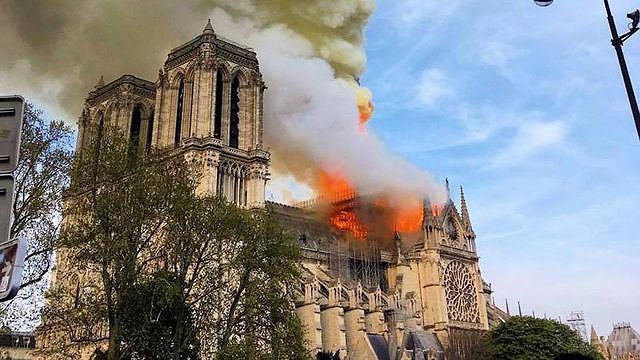Notre Dame hay câu chuyện về quan điểm cá nhân và quyền phán xét - Ảnh 3.