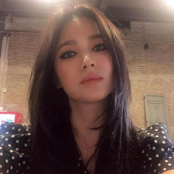 Song Hye Kyo khoe nhan sac o tuoi U40 giua vu ly hon on ao hinh anh 4
