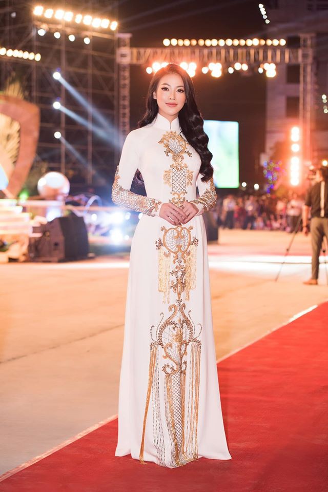Phuong Khanh lam duoc gi sau mot nam dang quang Hoa hau Trai Dat? Hinh anh 11 