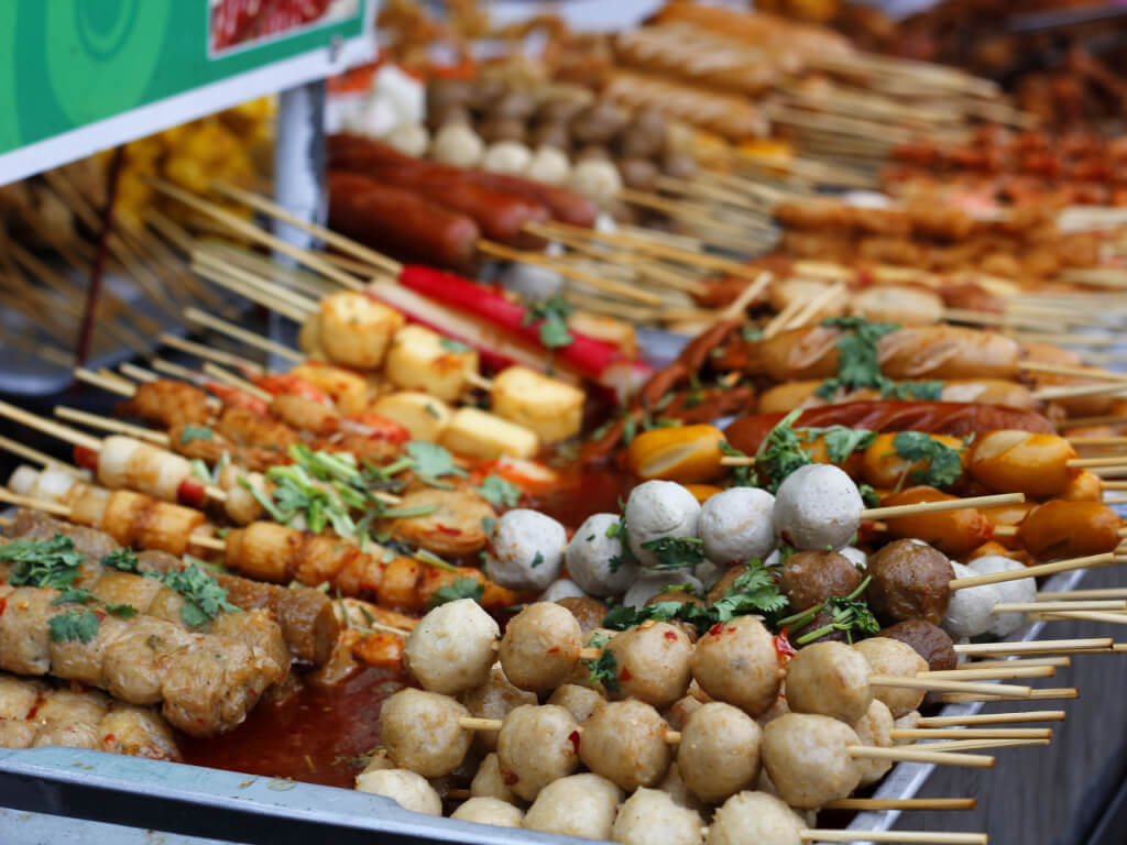 Các món ăn vặt ngon rẻ dễ làm có thể thực hiện ngay trong gian bếp của bạn