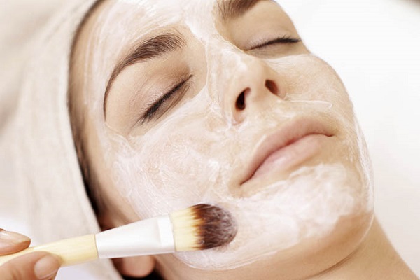 Đắp mặt nạ sữa chua không đường mỗi ngày có tốt không | ADIVA